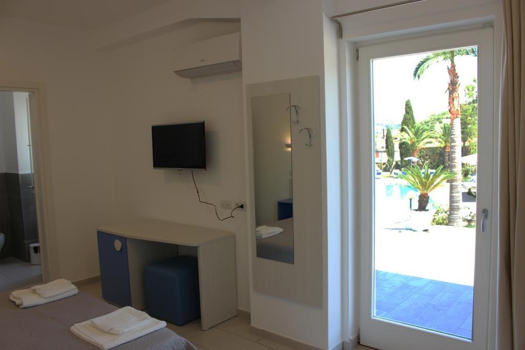 Hotel La Tombola Agropoli Ngoại thất bức ảnh