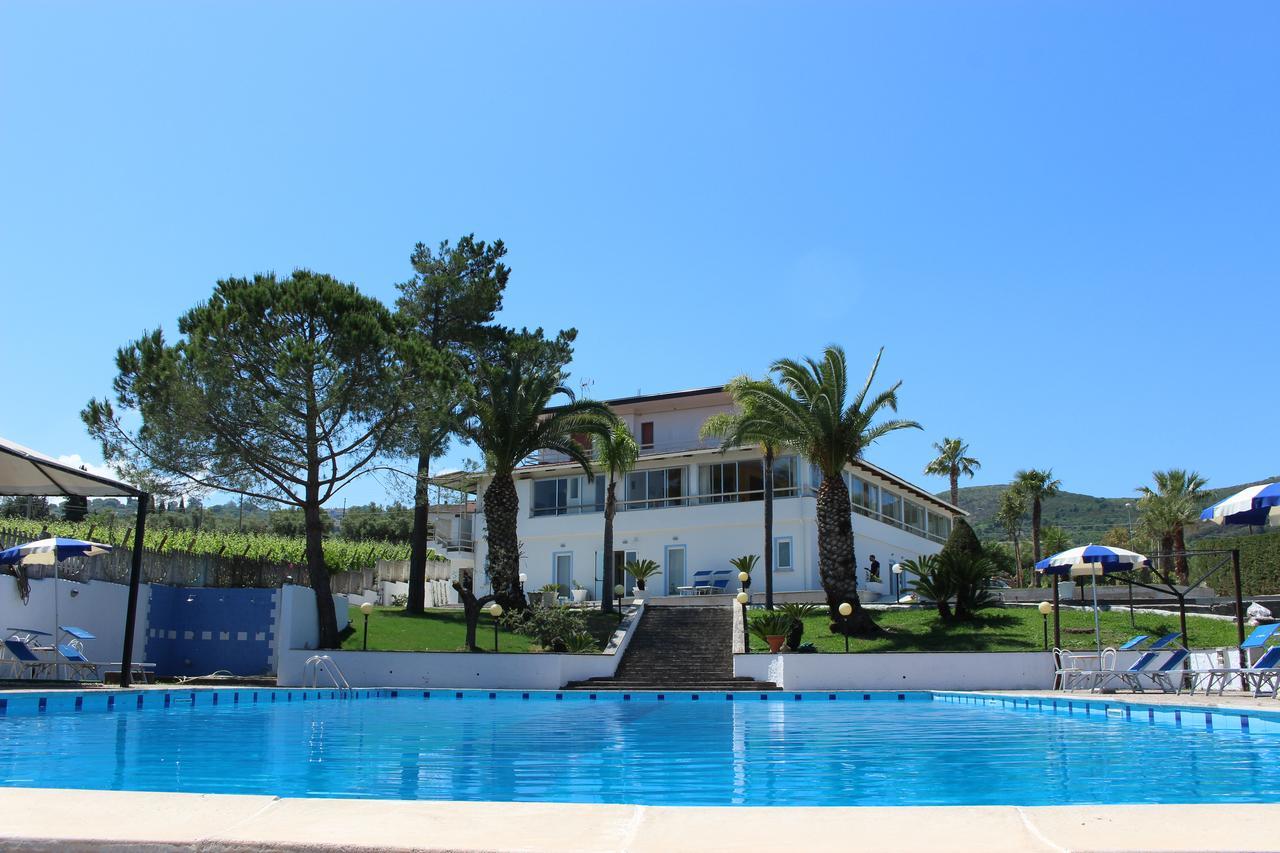 Hotel La Tombola Agropoli Ngoại thất bức ảnh
